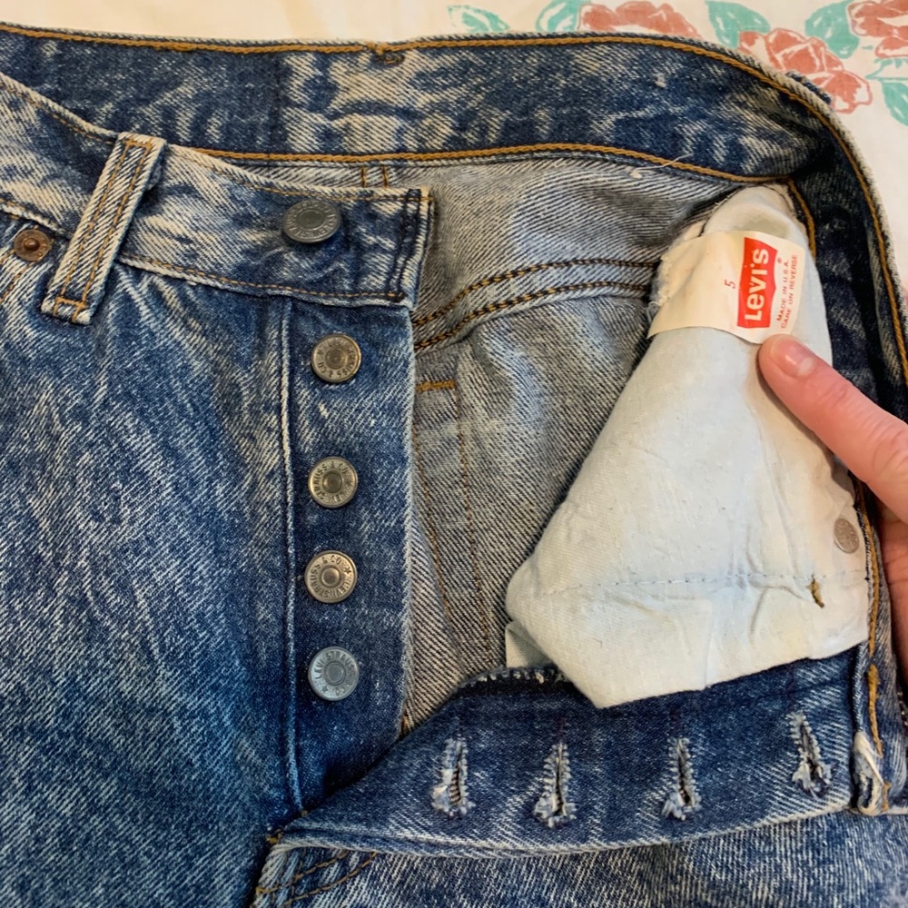 Vintage Levi’s stonewash denim - Picture 2 of 5